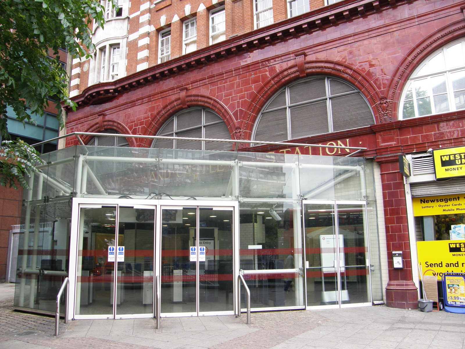 Elephant & Castle station