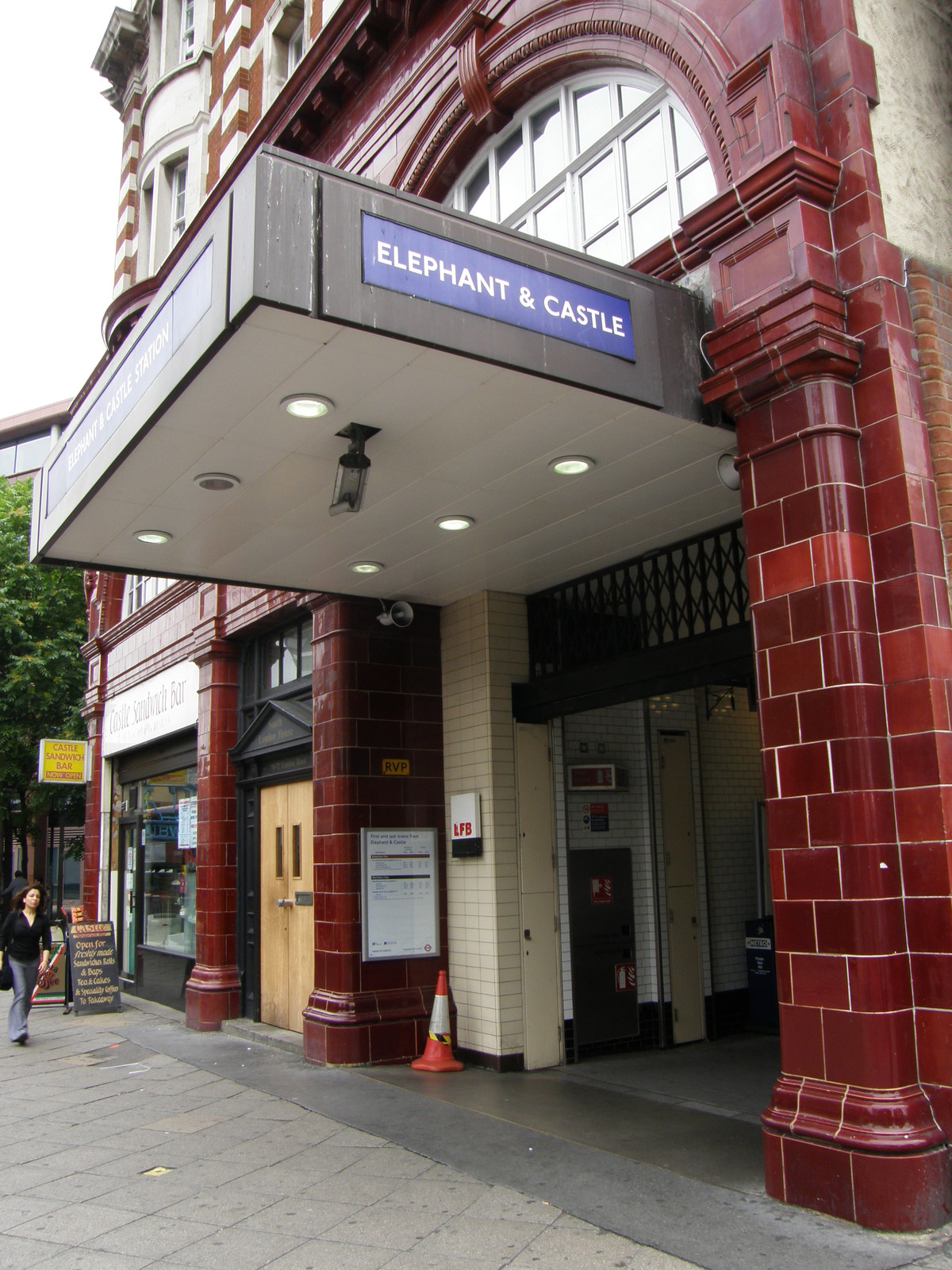 Elephant & Castle station