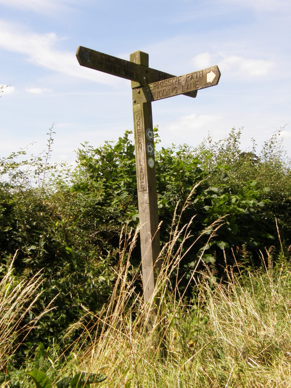 A signpost on the London Loop along Green Lane