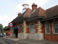 Barkingside station