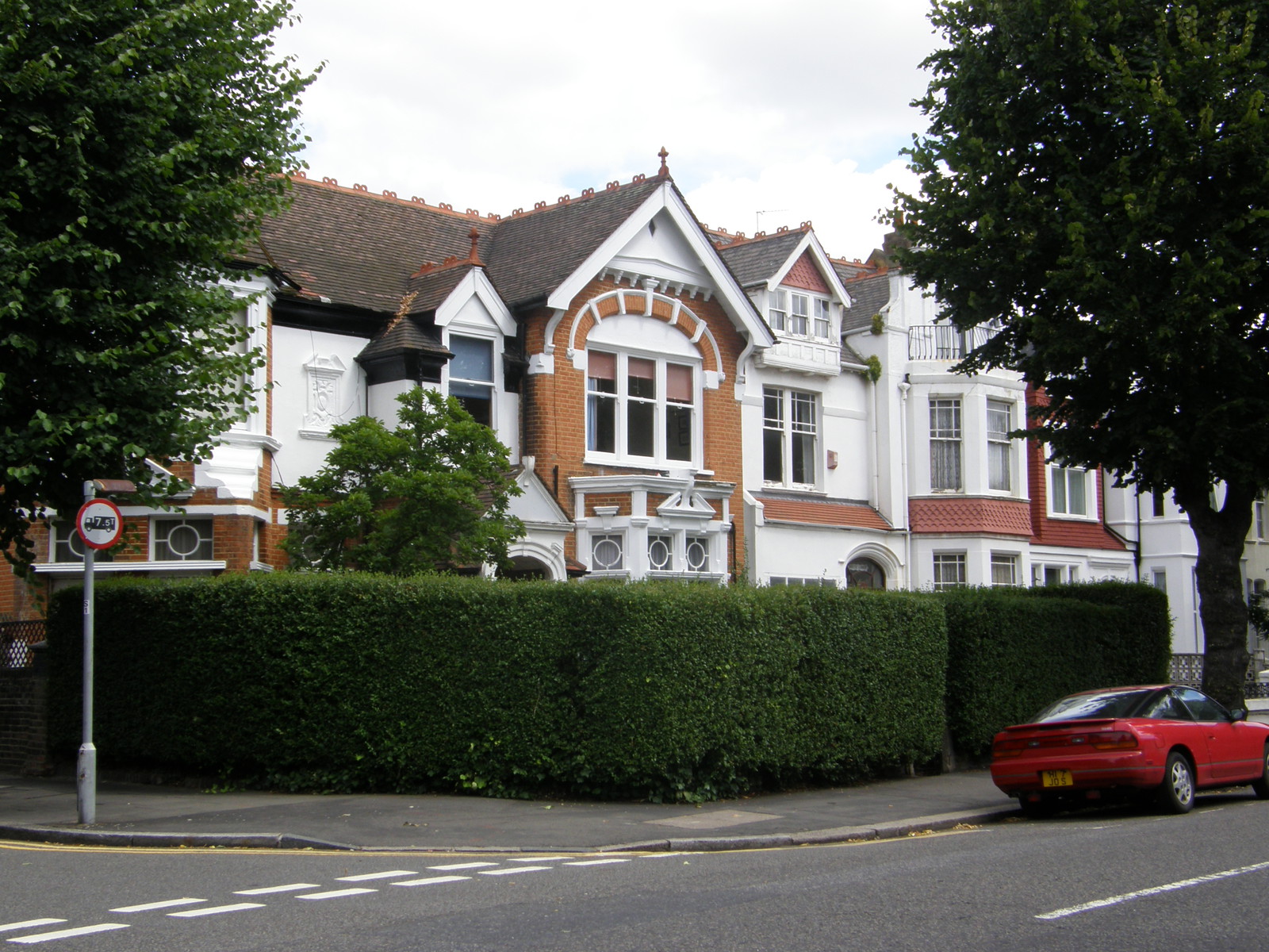 Image from Perivale and Ealing Broadway to Shepherd's Bush