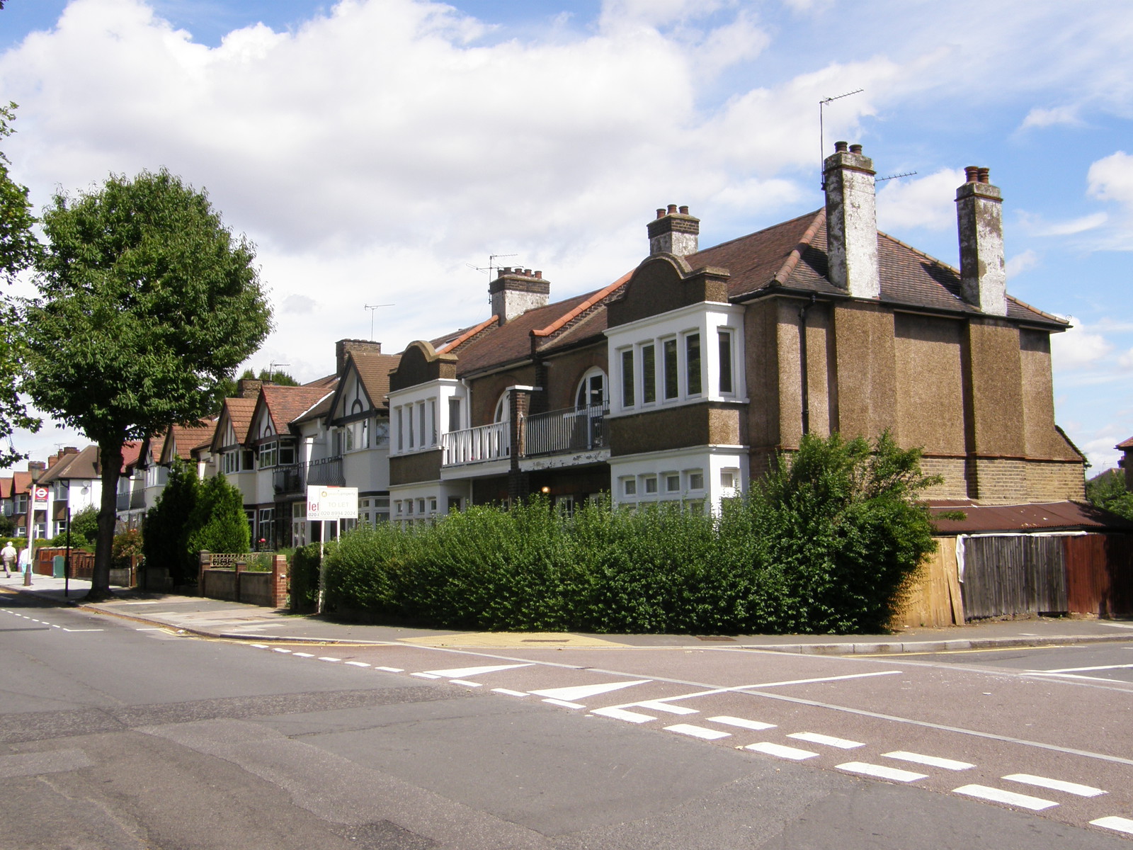 Image from Perivale and Ealing Broadway to Shepherd's Bush