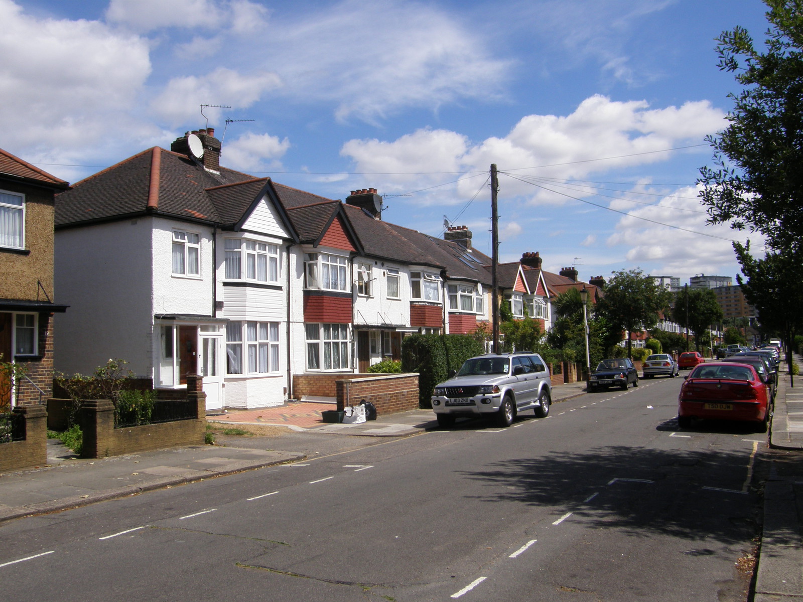 Image from Perivale and Ealing Broadway to Shepherd's Bush