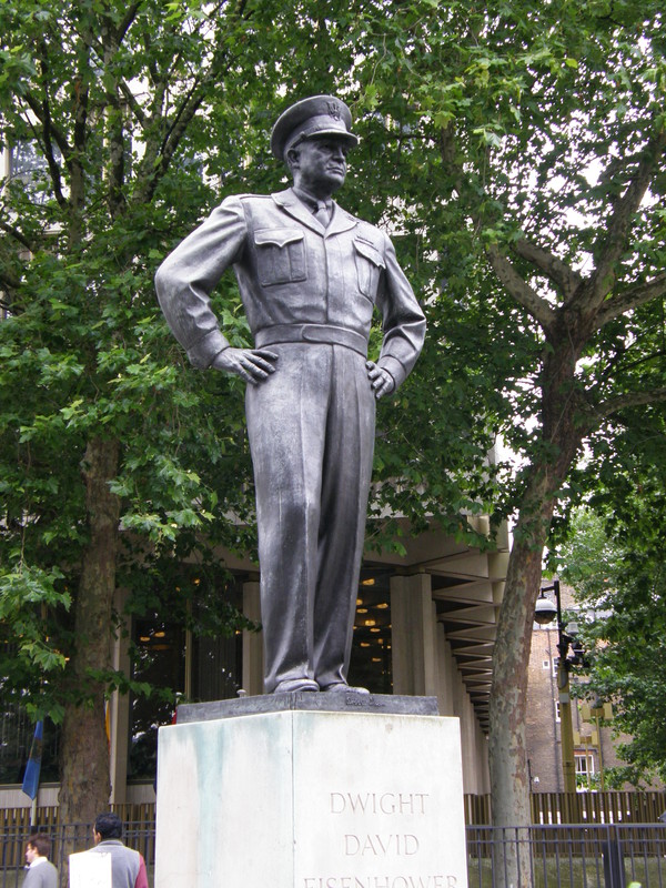 The statue of Eisenhower in Grosvenor Square
