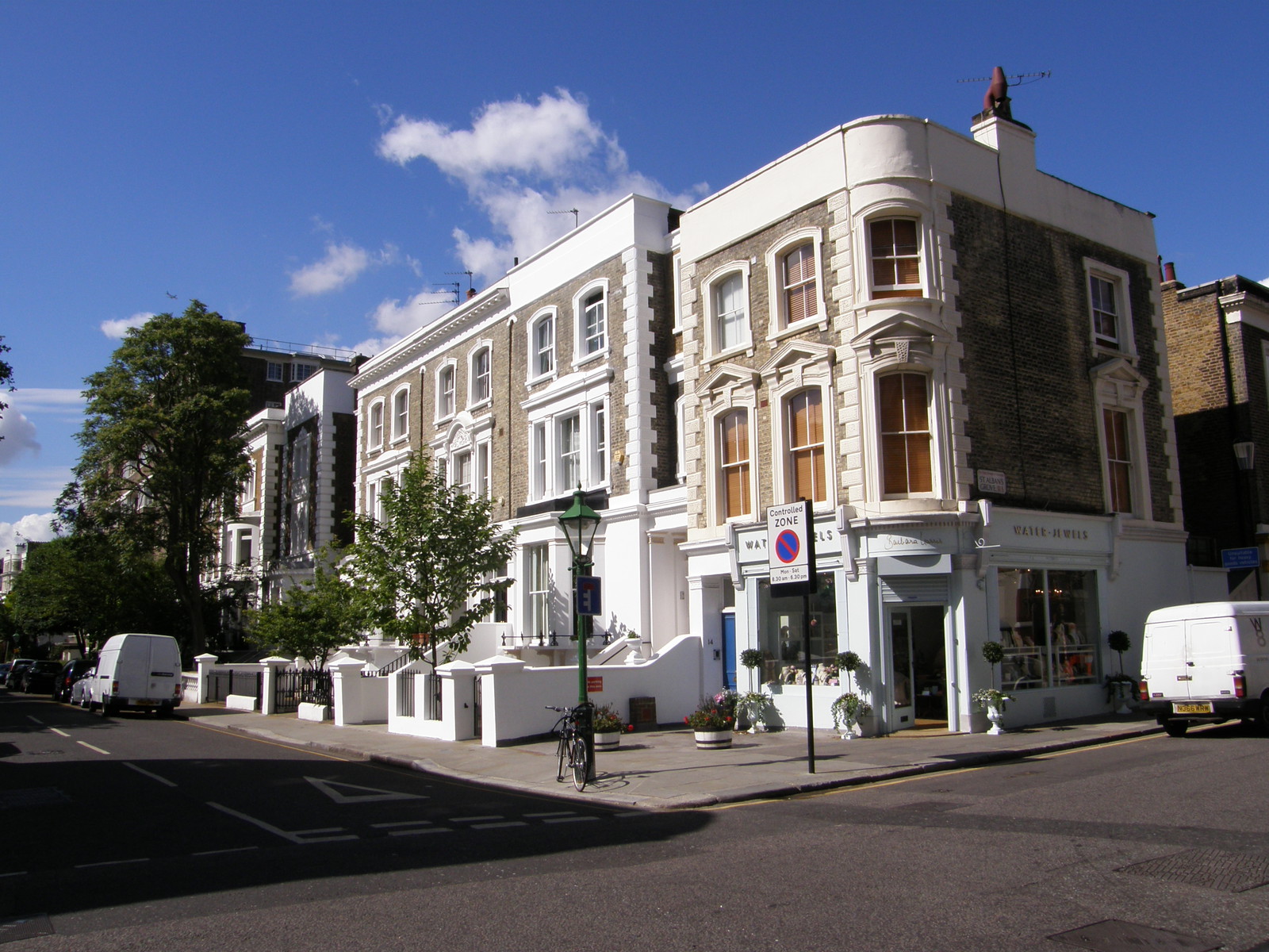 Image from Aldgate to Tower Hill and Gloucester Road to High Street Kensington