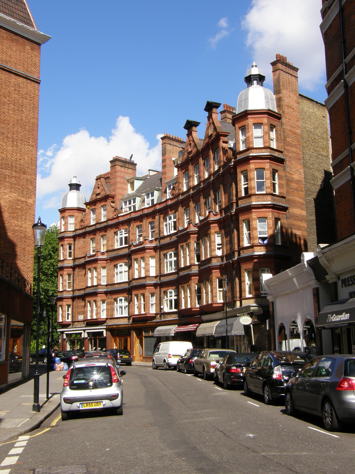 Image from Aldgate to Tower Hill and Gloucester Road to High Street Kensington