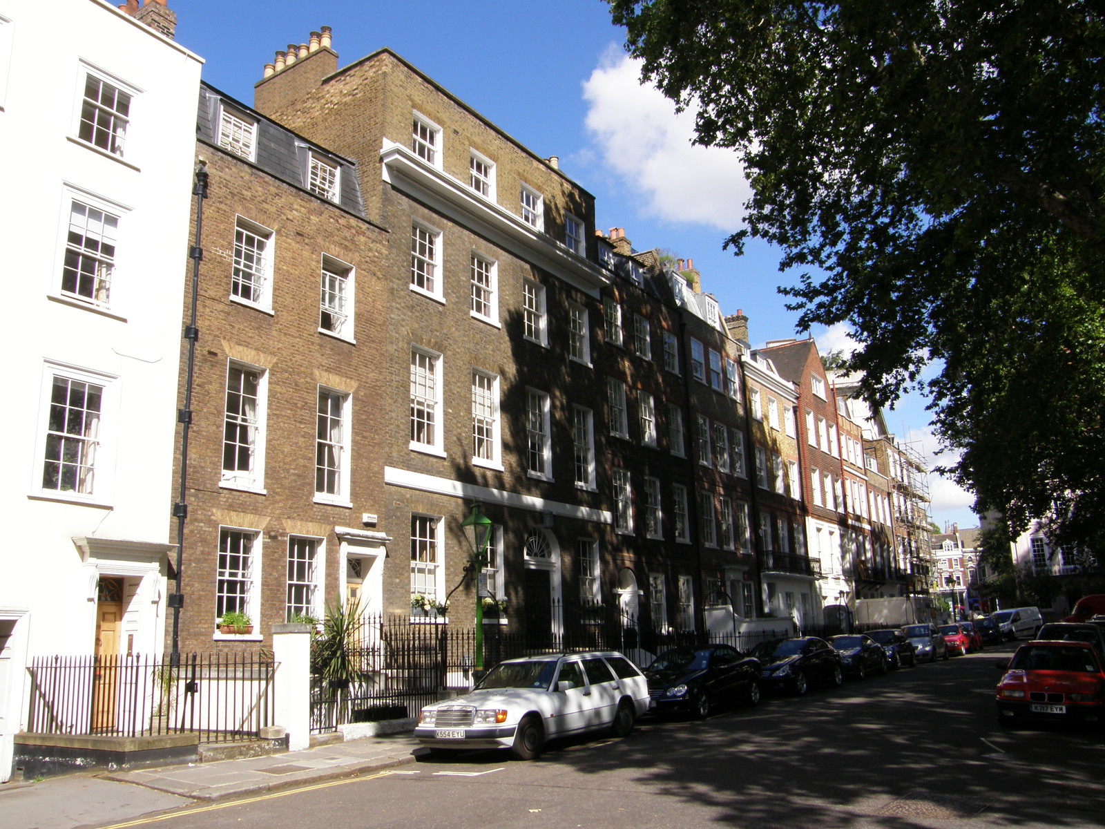 Image from Aldgate to Tower Hill and Gloucester Road to High Street Kensington