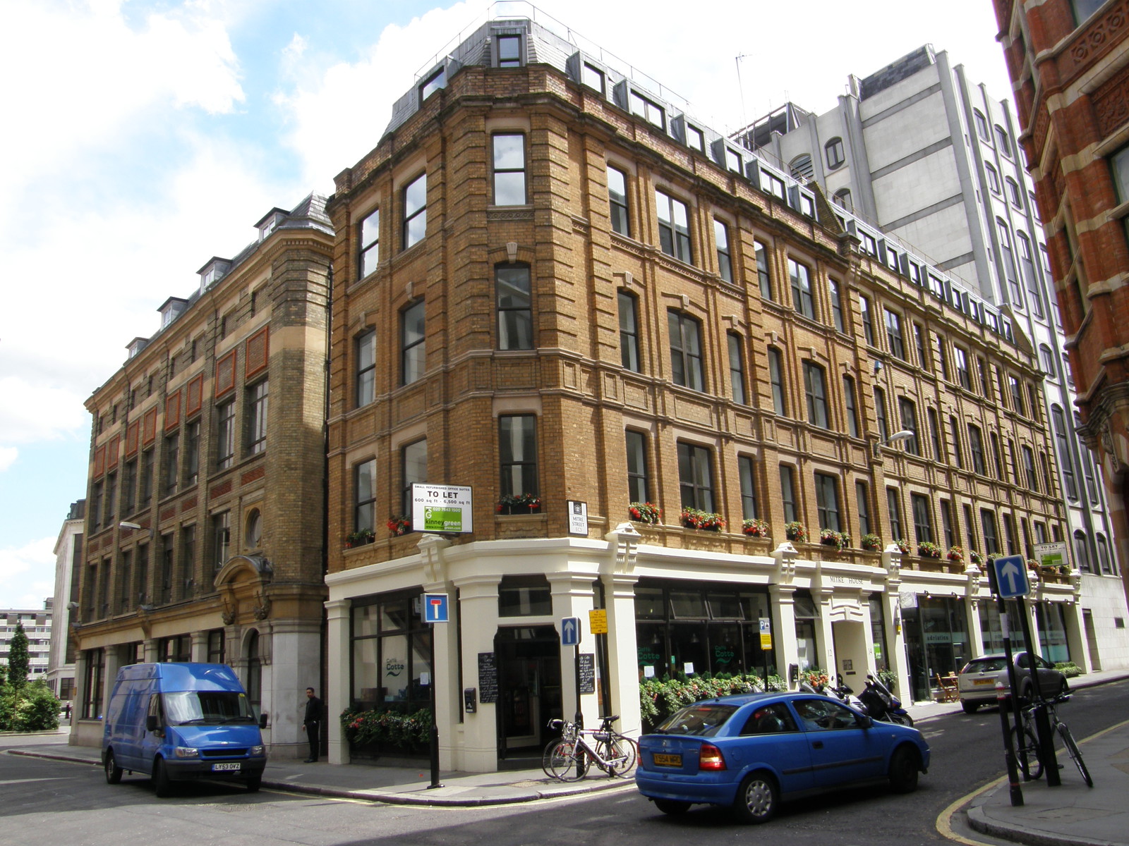 Image from Aldgate to Tower Hill and Gloucester Road to High Street Kensington