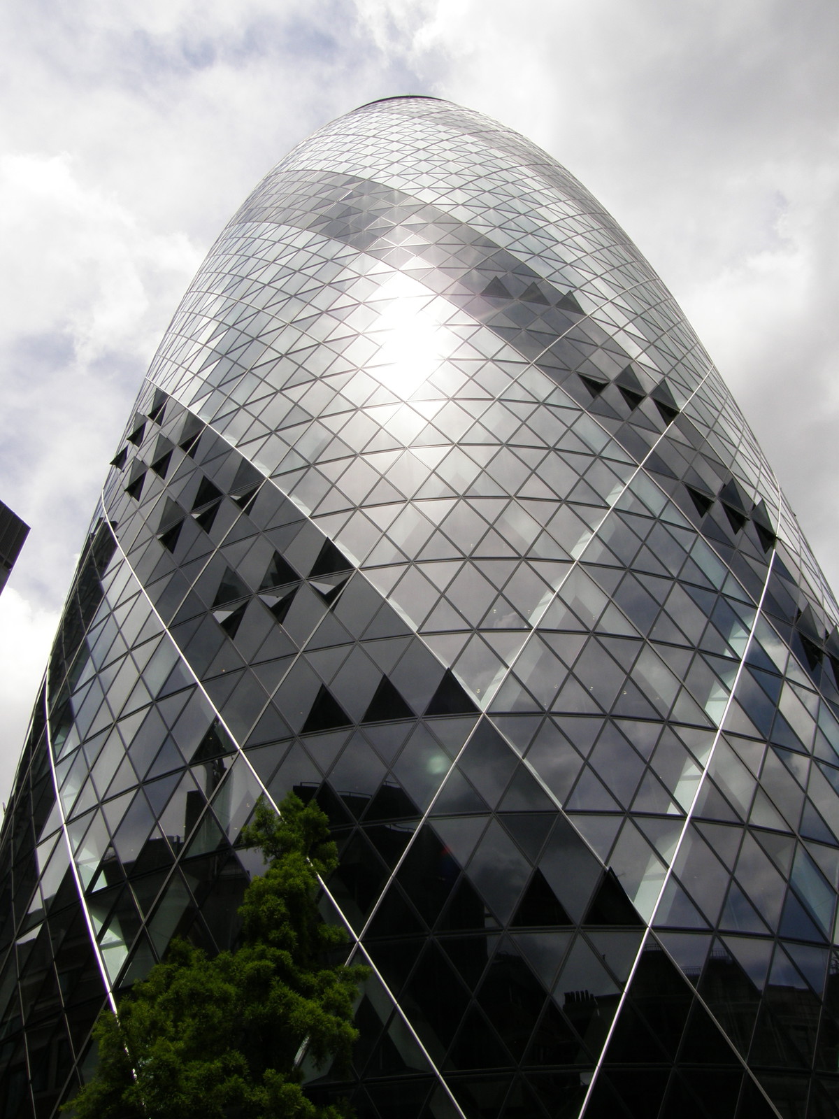 Image from Aldgate to Tower Hill and Gloucester Road to High Street Kensington