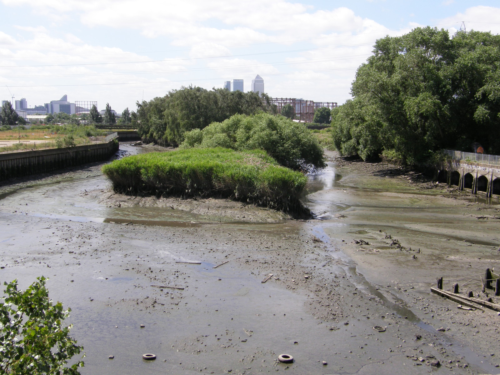 Image from Bow Road to Becontree