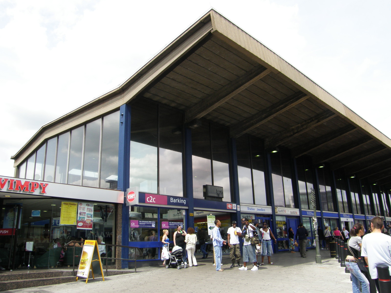 Barking station