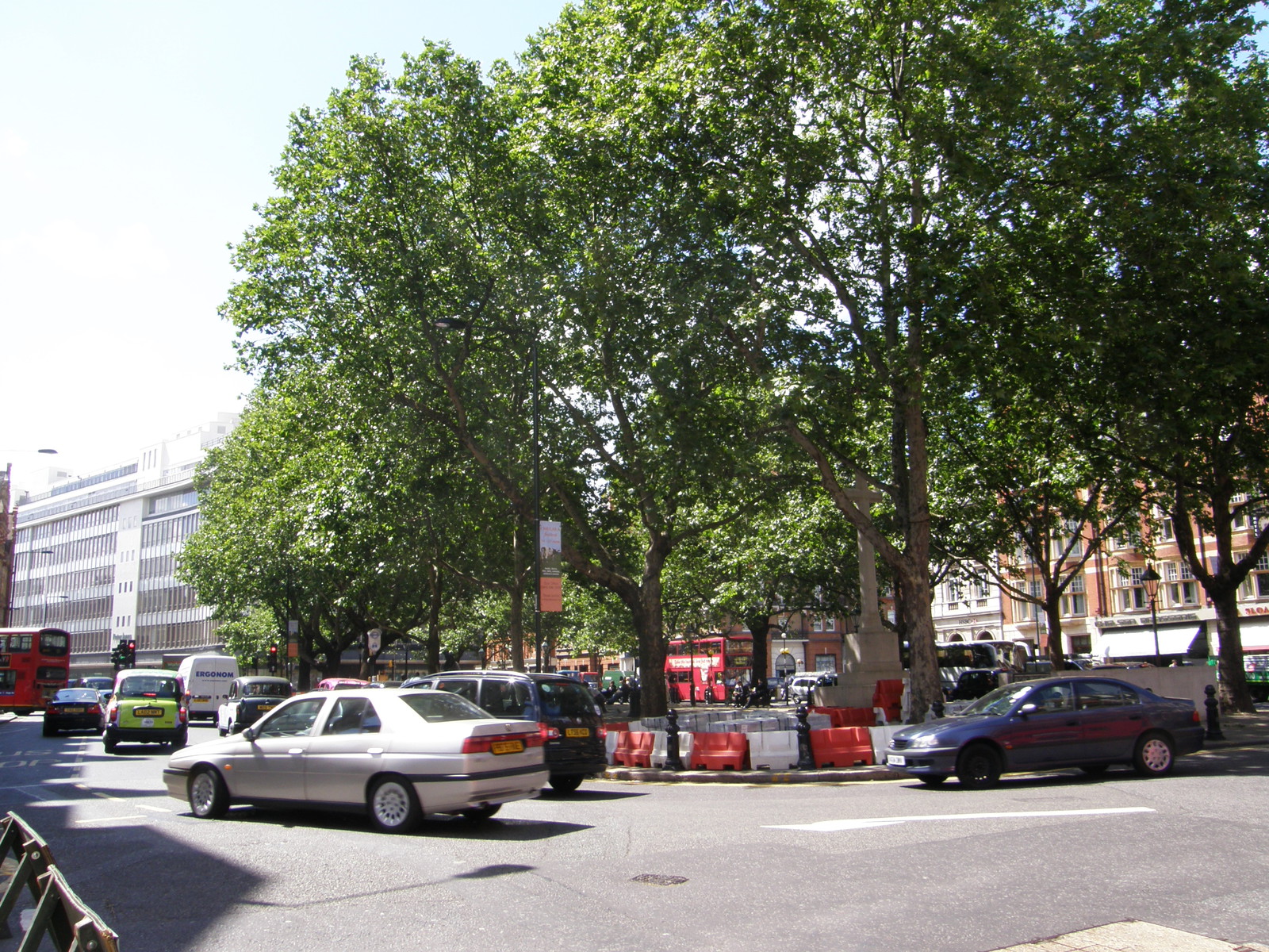 Image from Turnham Green and Kensington (Olympia) to Victoria