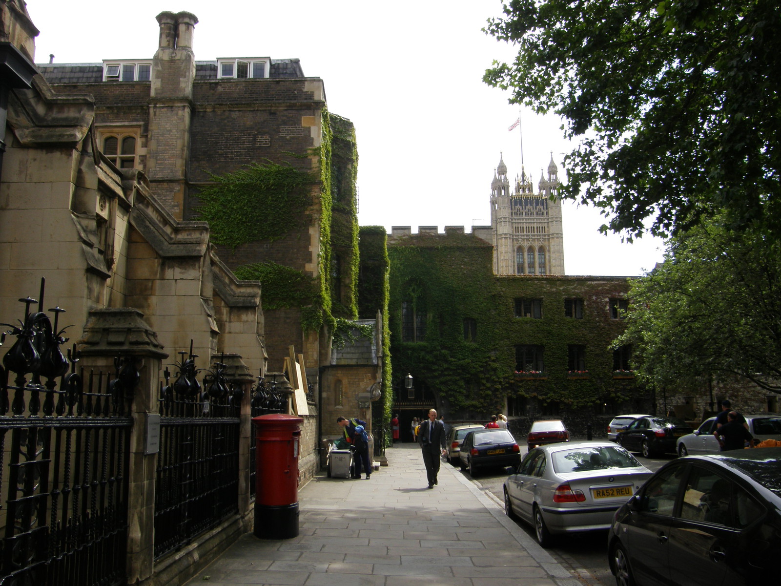 Image from Victoria to Bow Road