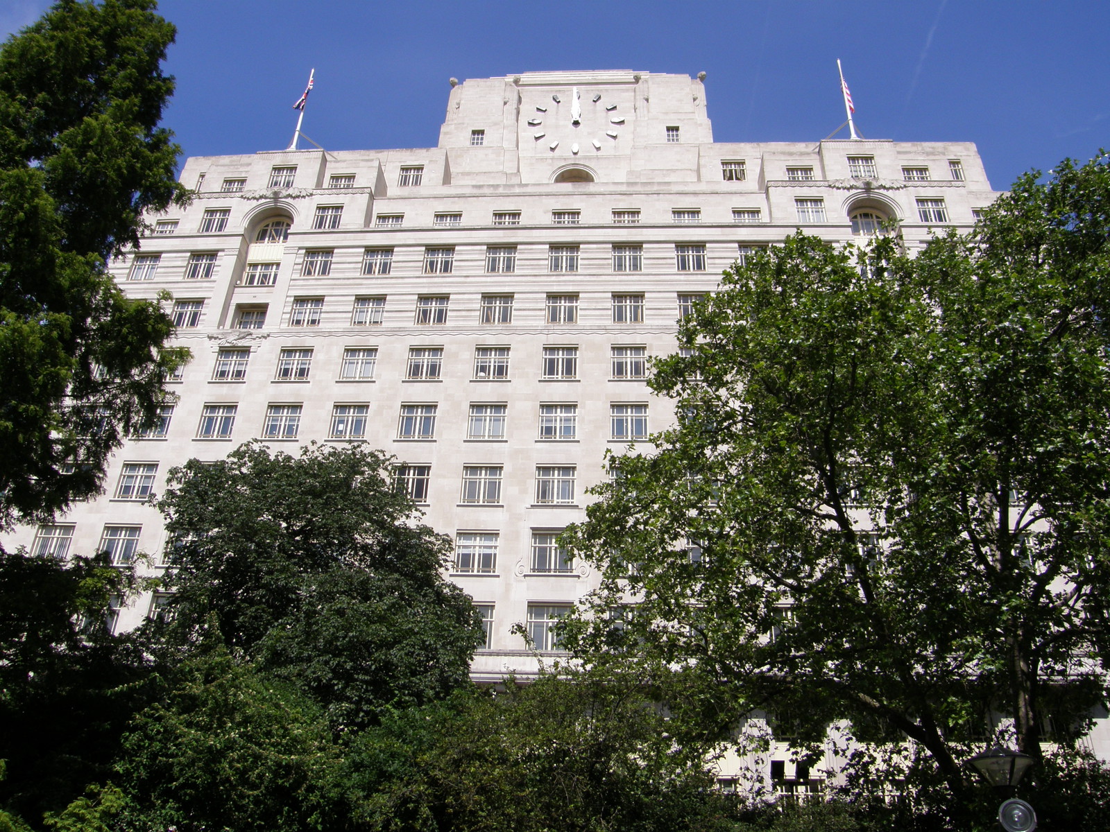 Image from Victoria to Bow Road