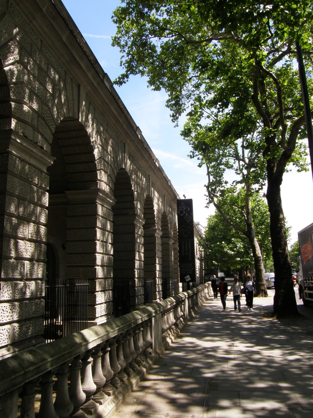 Image from Victoria to Bow Road
