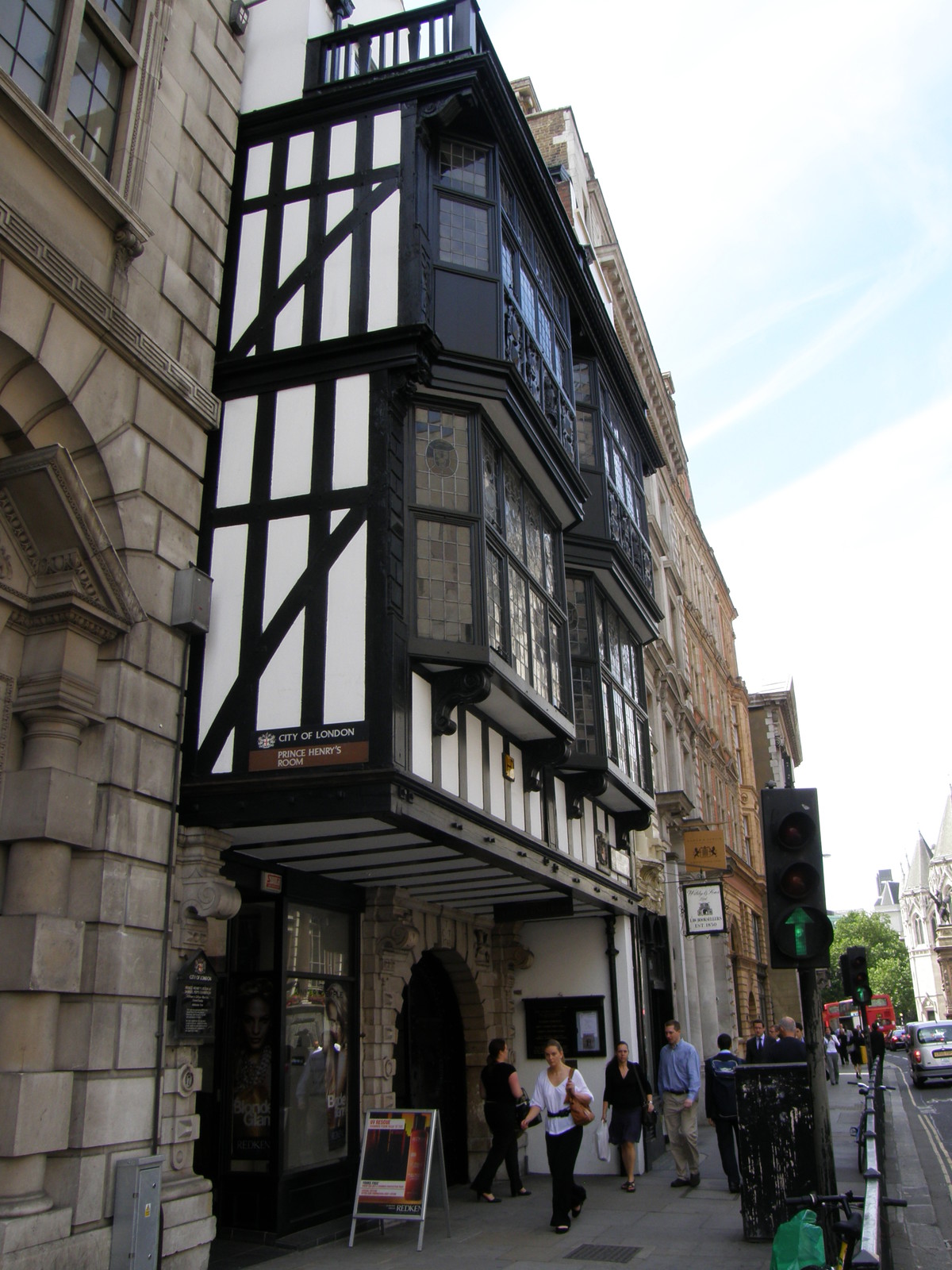 Image from Victoria to Bow Road