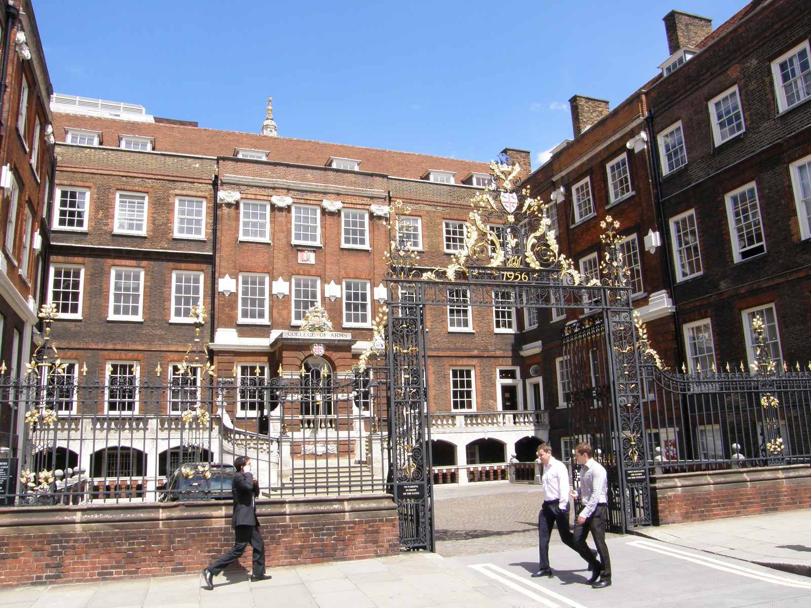 Image from Victoria to Bow Road