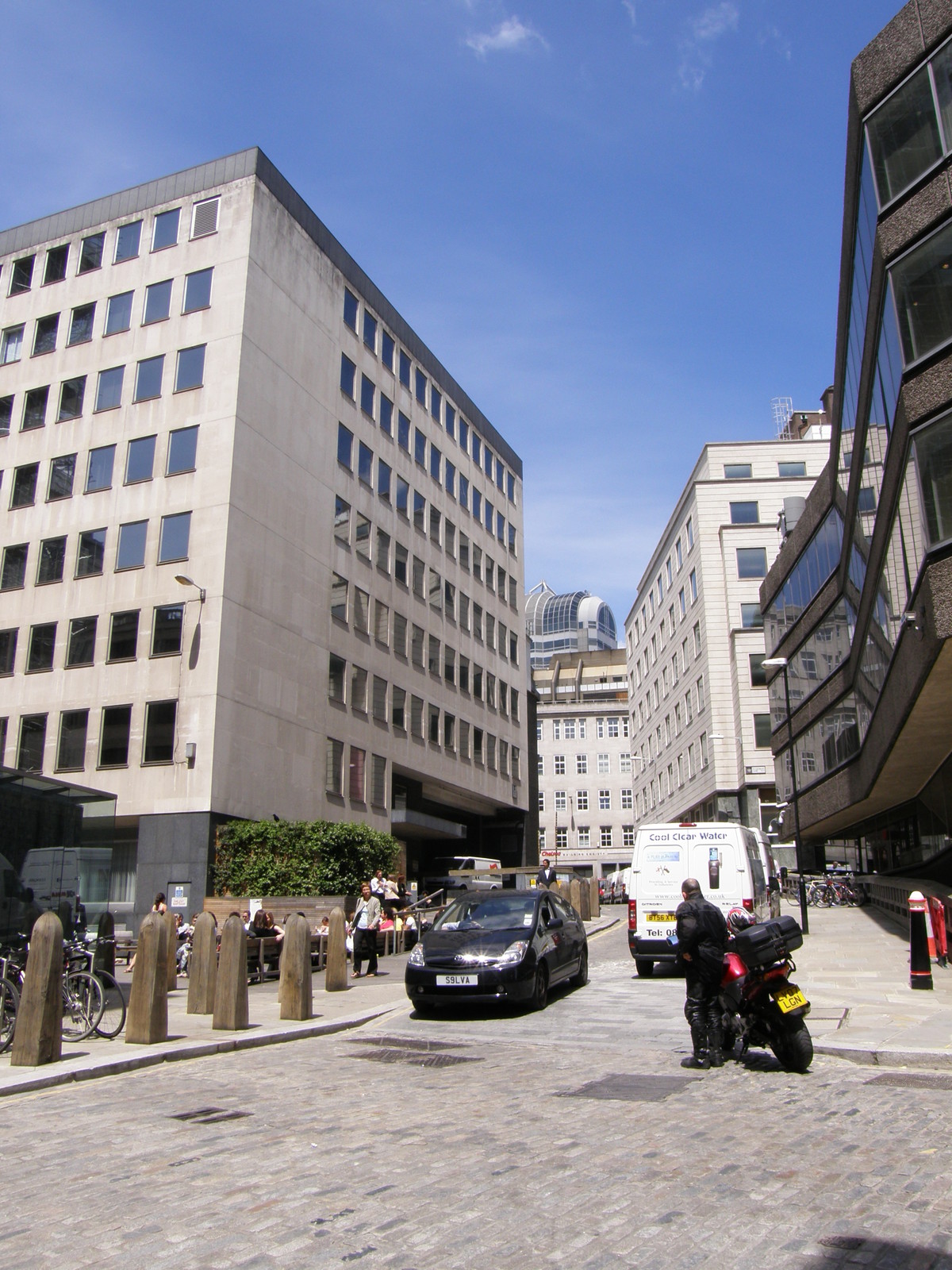 Image from Victoria to Bow Road