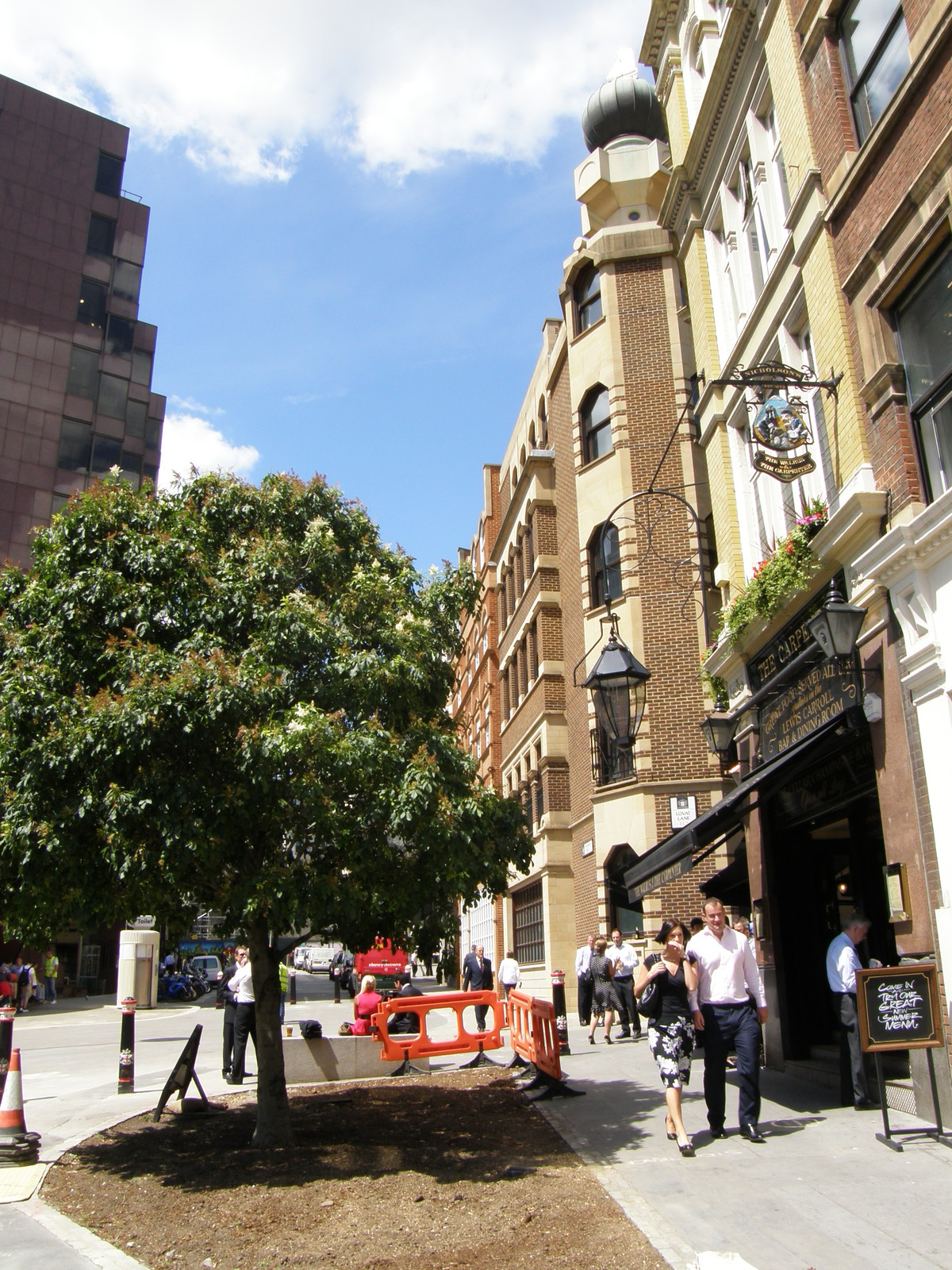 Image from Victoria to Bow Road