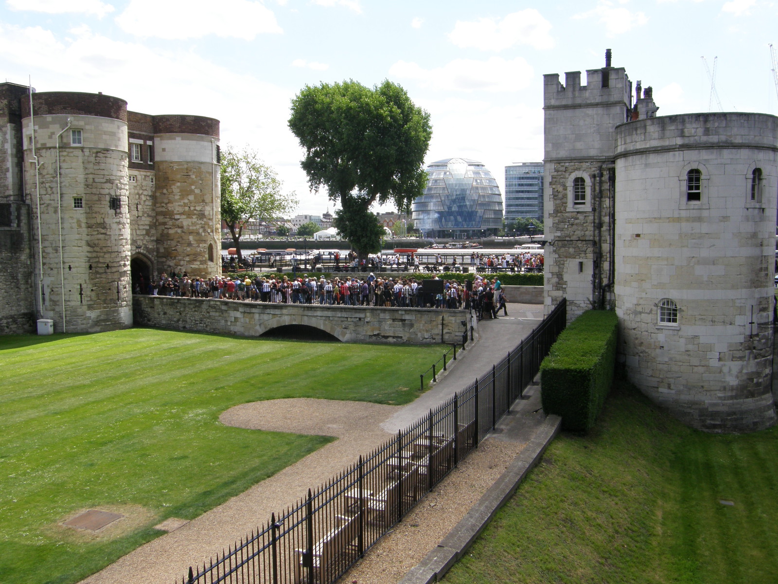 Image from Victoria to Bow Road