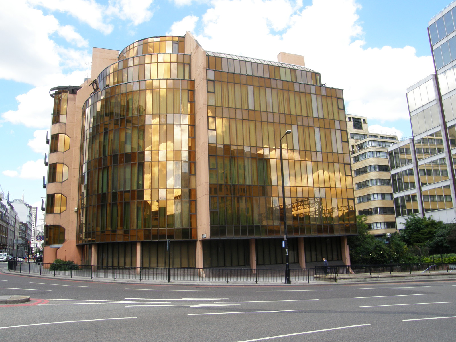Image from Victoria to Bow Road