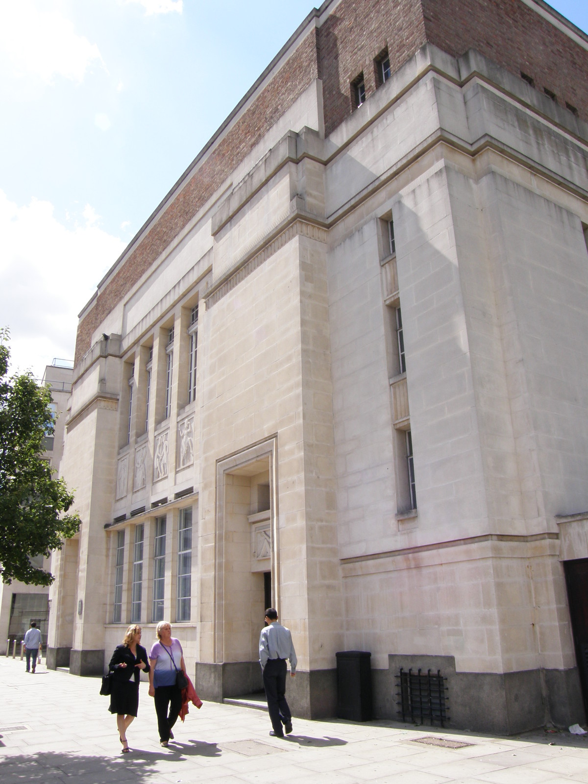 Image from Victoria to Bow Road