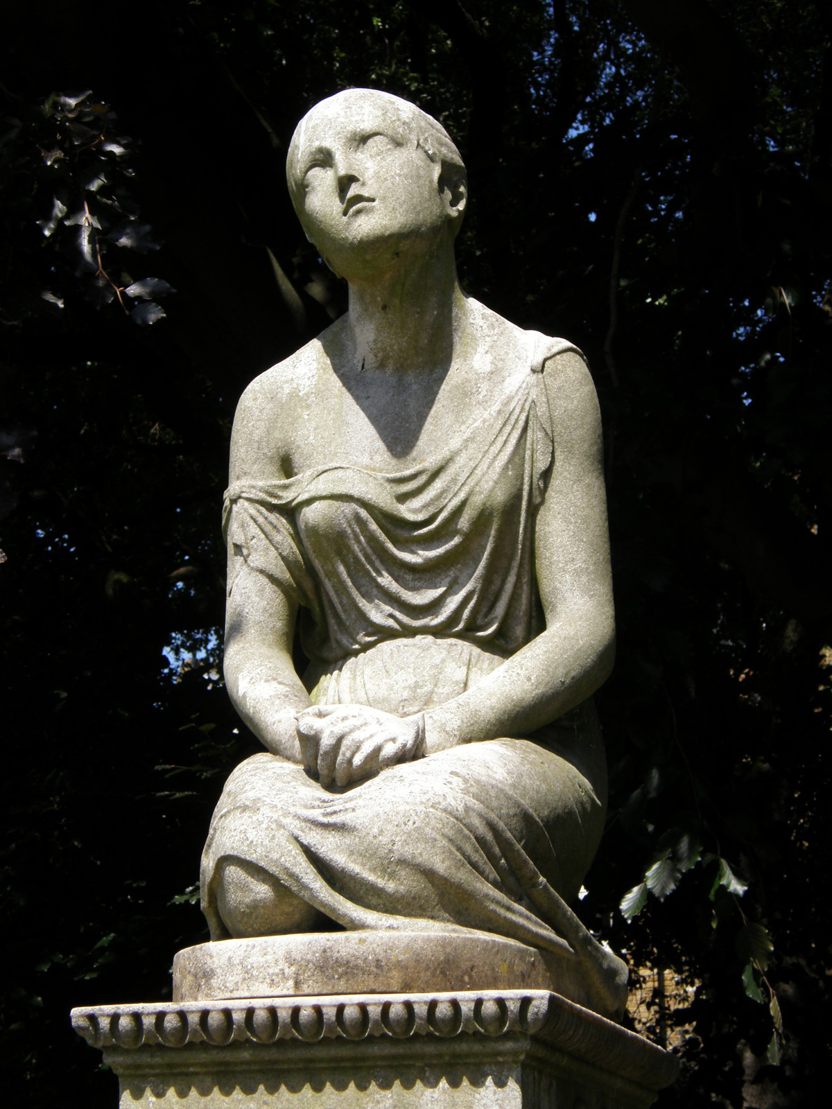 One of the many graves in Brompton Cemetery