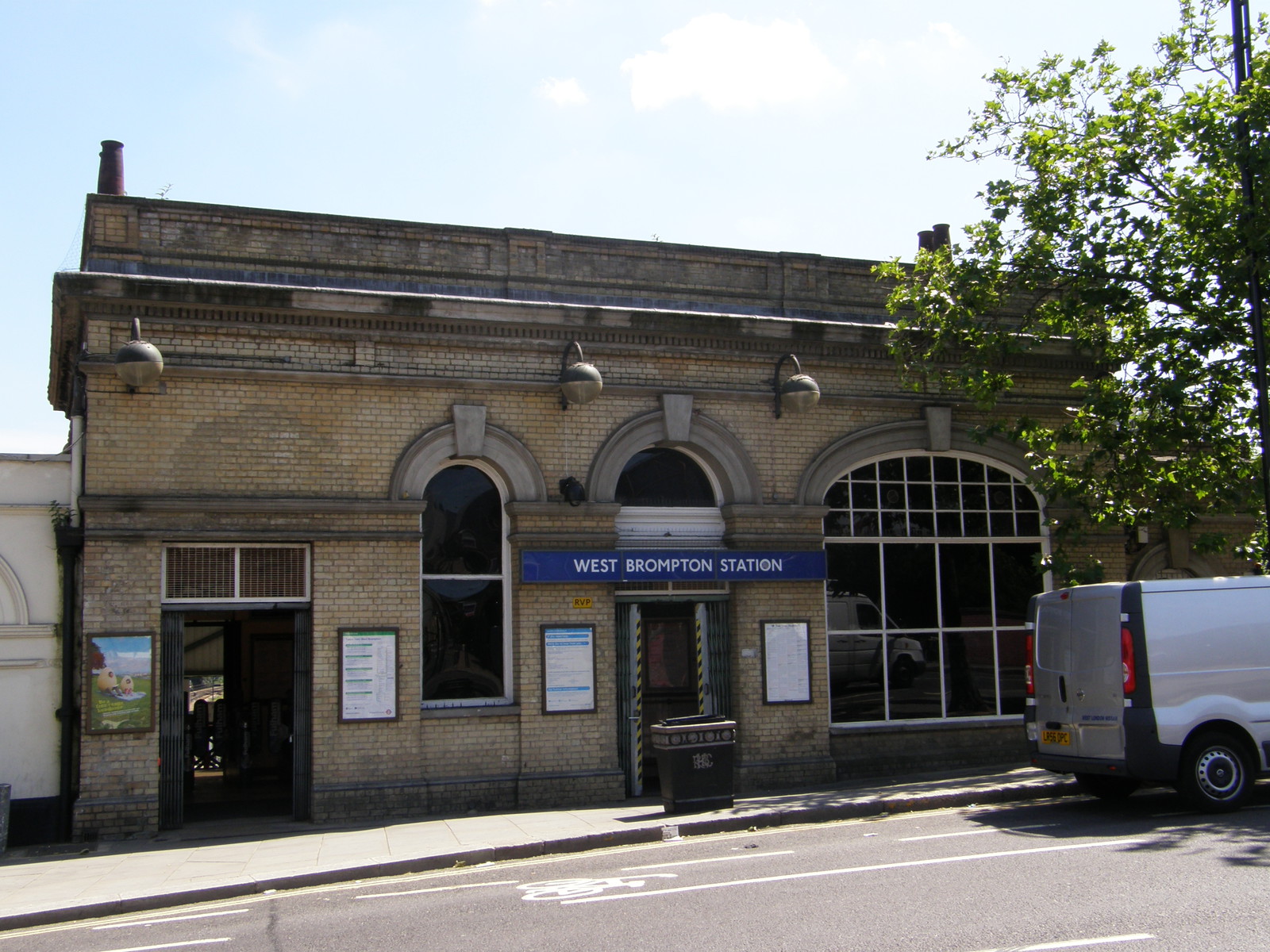 West Brompton station