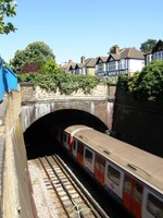 A District line train