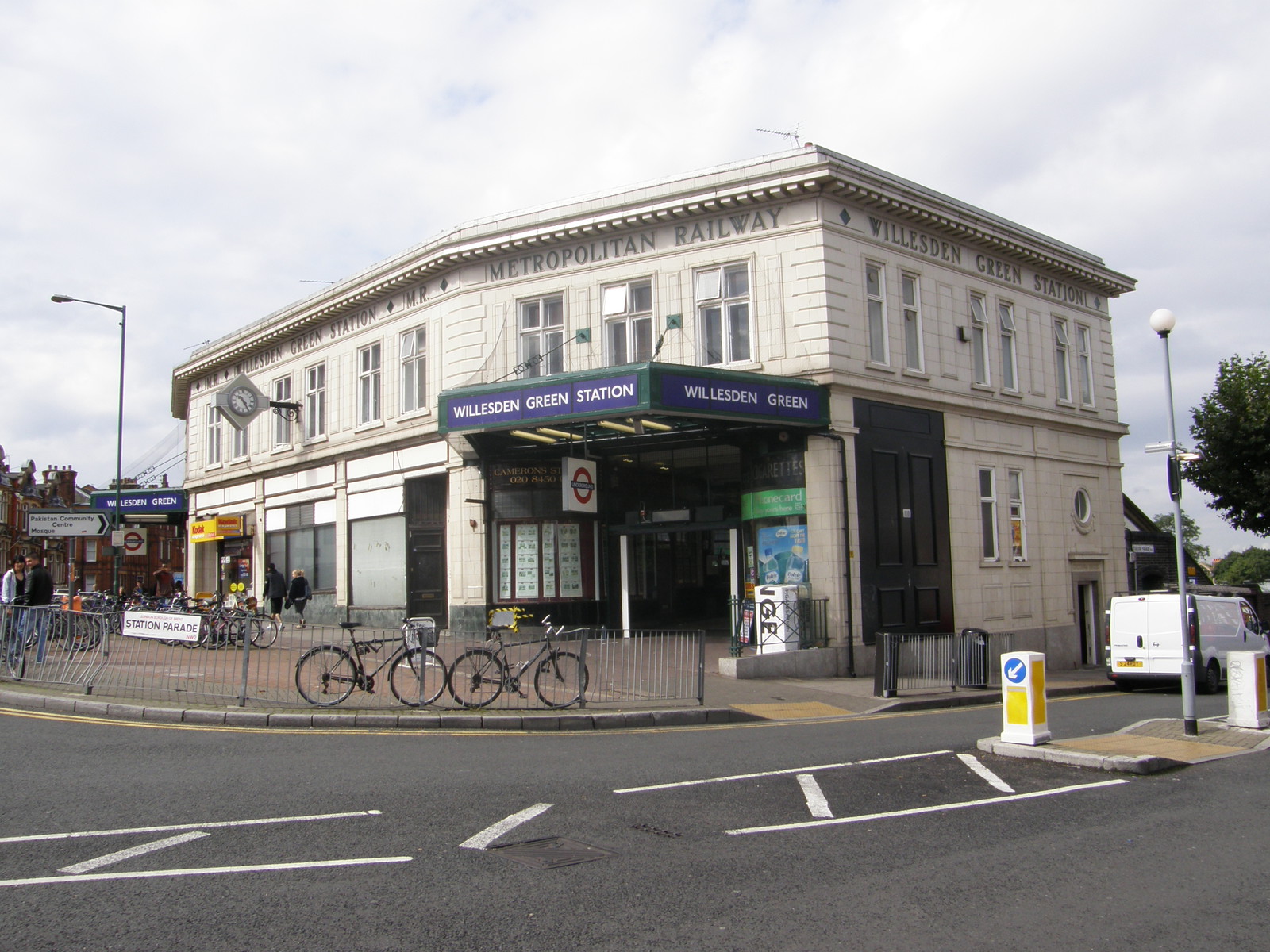 Willesden Green station