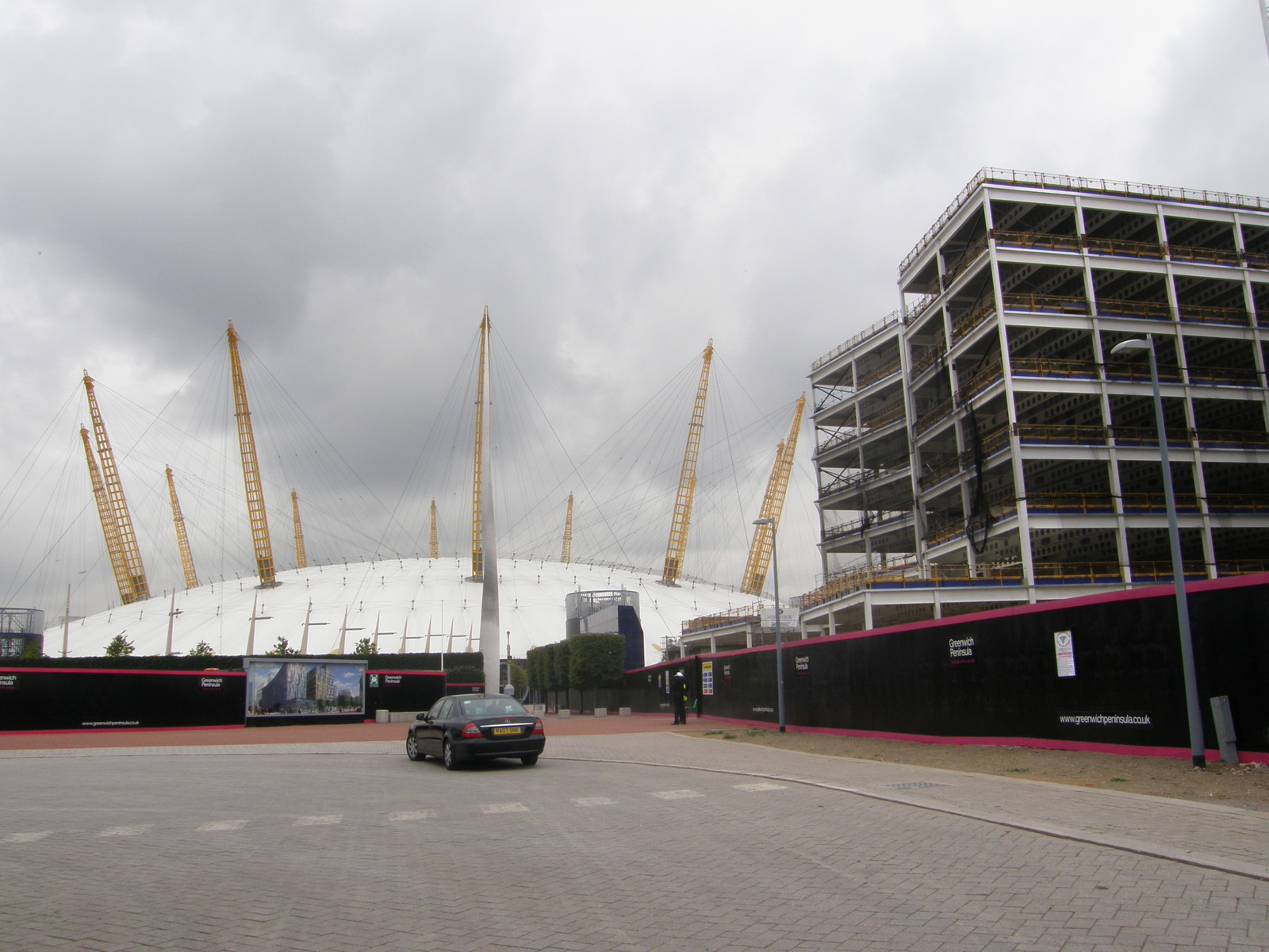 Construction work around the Dome