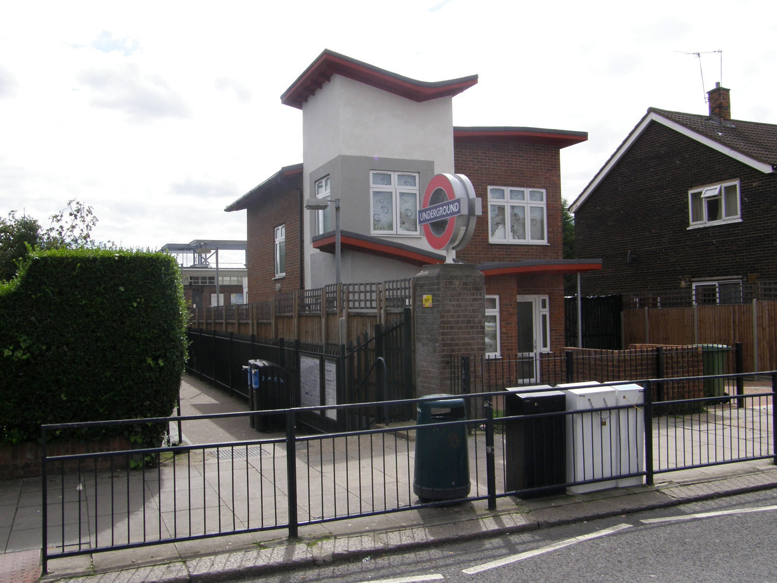 Dollis Hill station