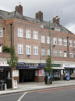 Queensbury station