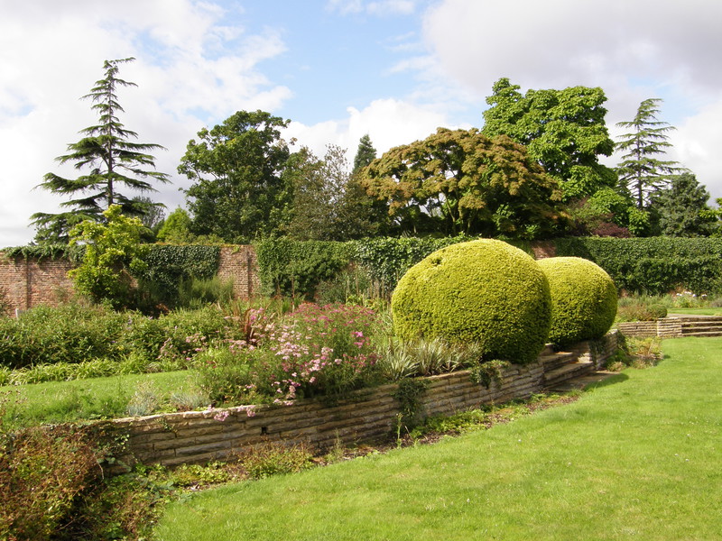 The King George V Memorial Garden