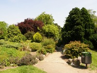 Pinner Memorial Gardens