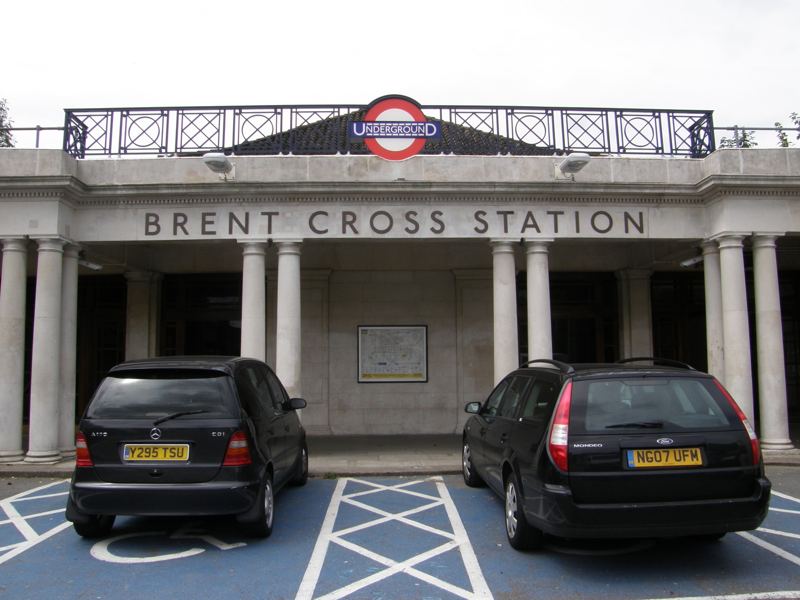 Brent Cross station