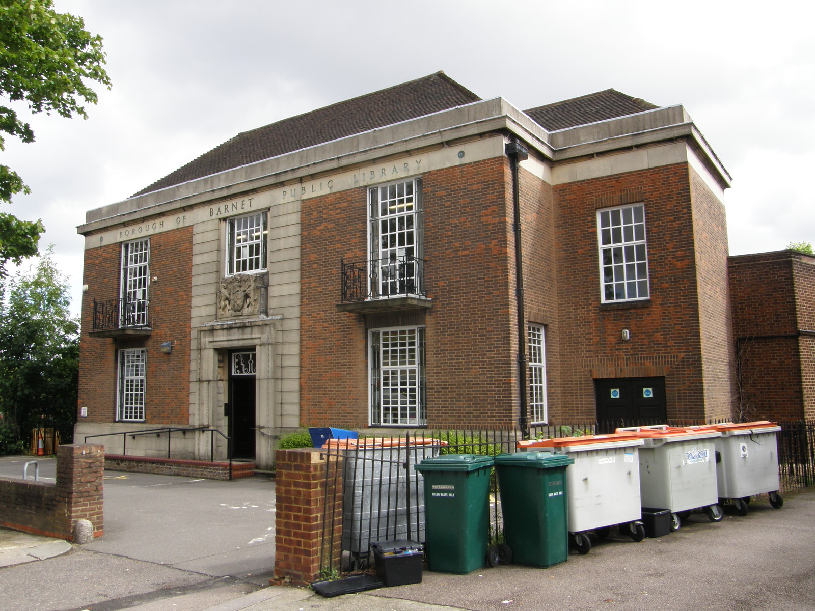 Image from East Finchley to Mill Hill East and High Barnet