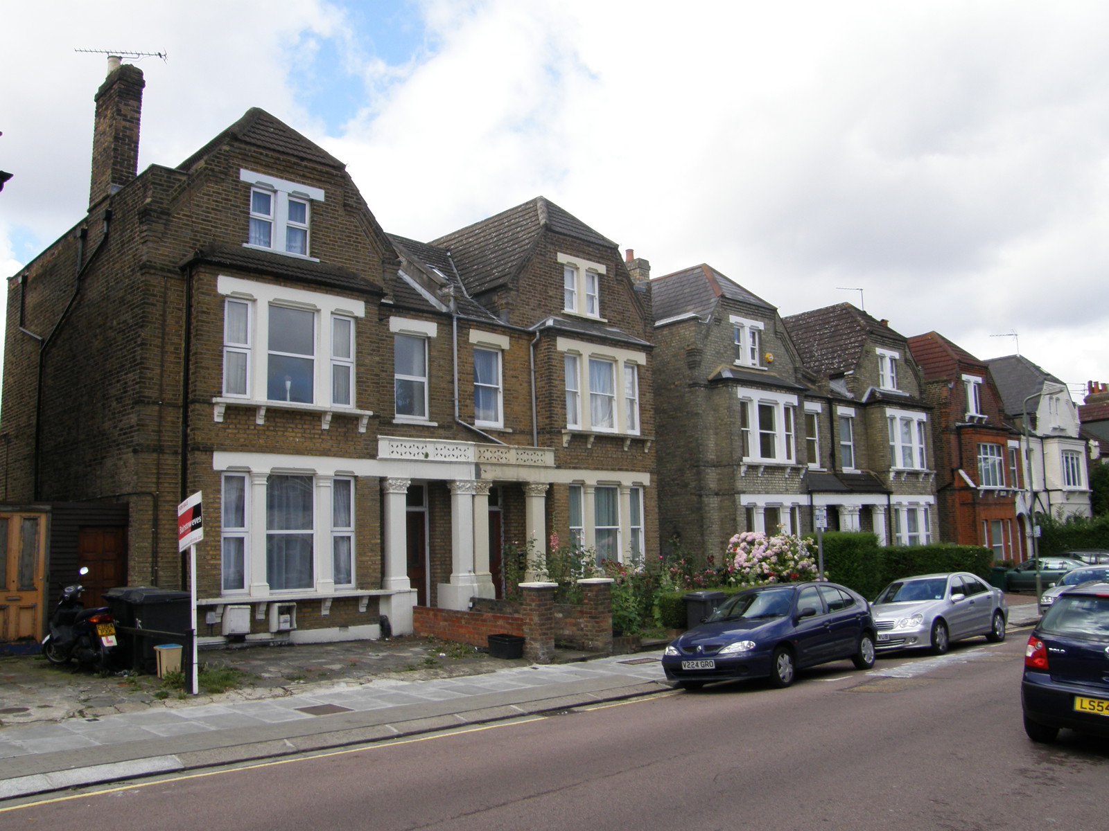 Image from East Finchley to Mill Hill East and High Barnet