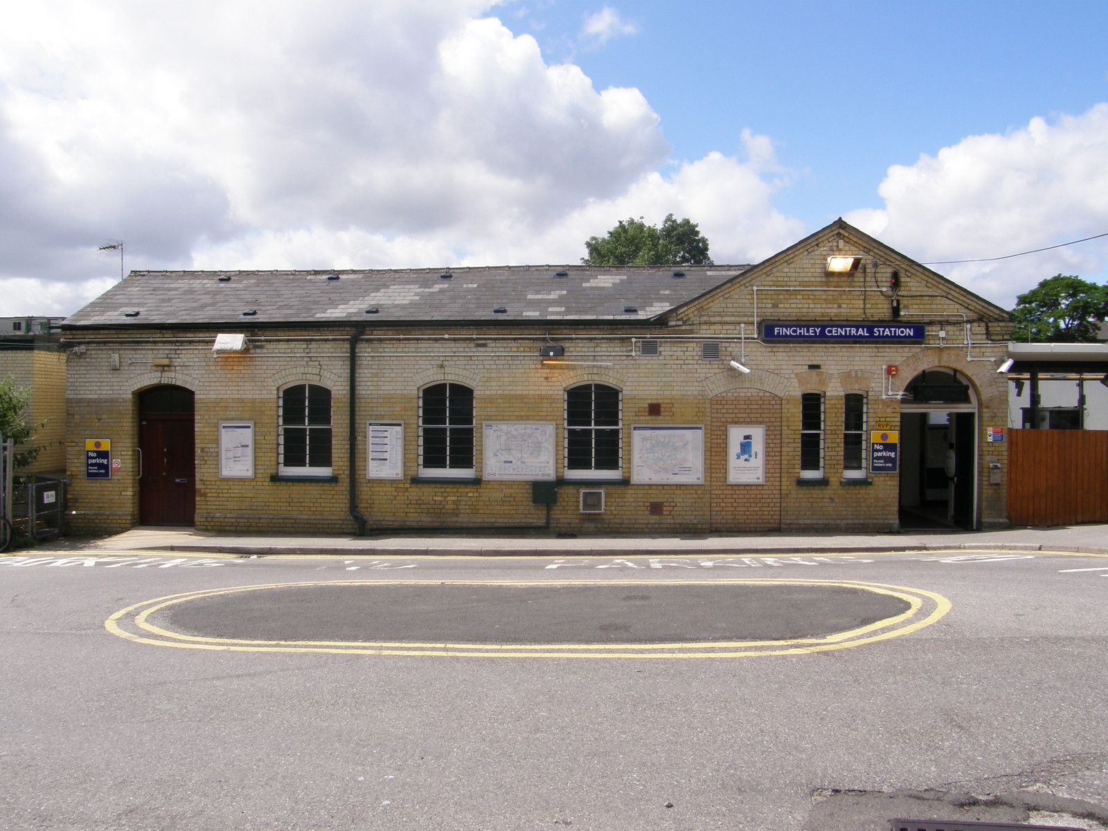 Finchley Central station