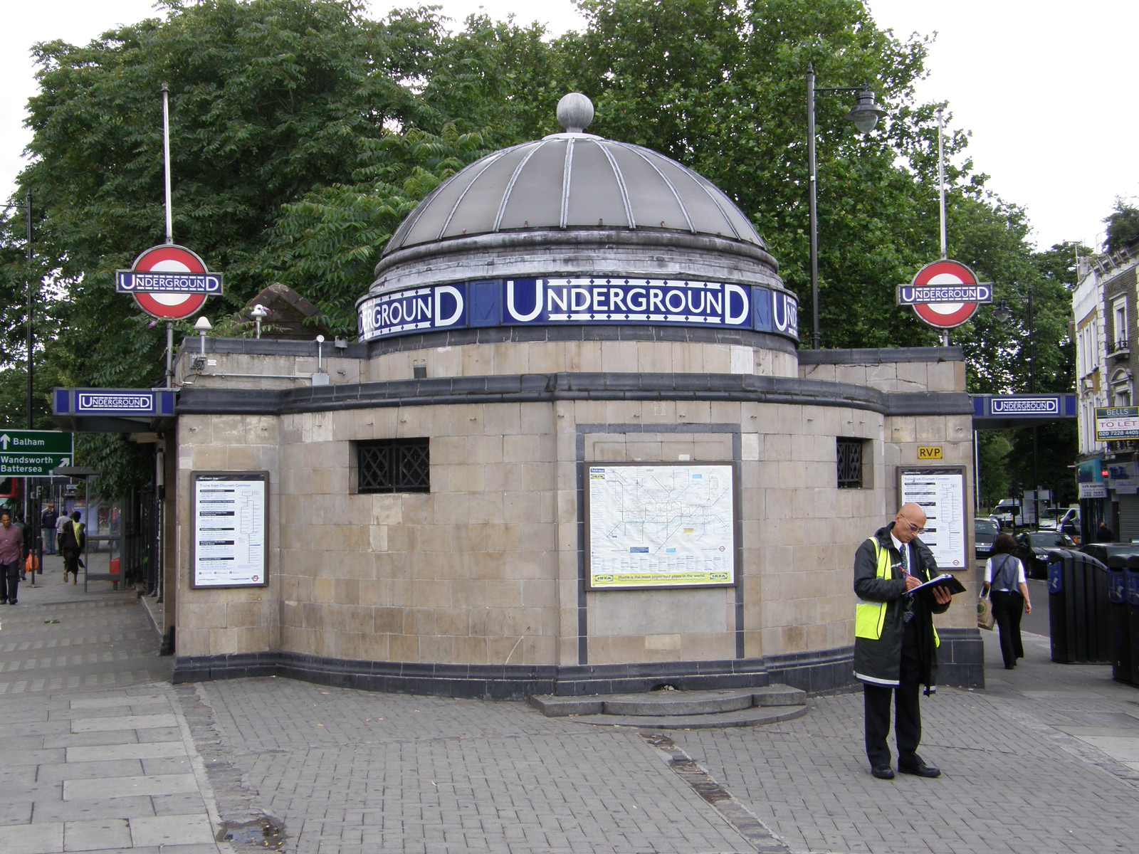 Clapham Common station