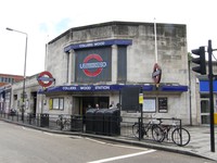 Colliers Wood station