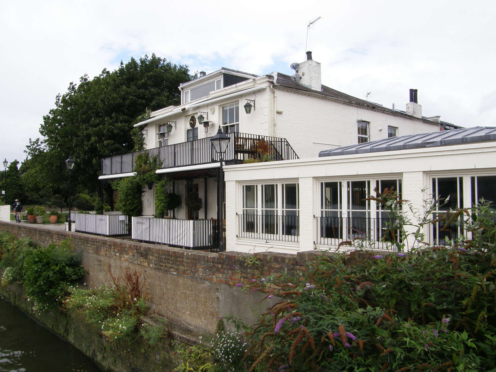 Image from Boston Manor to Hammersmith