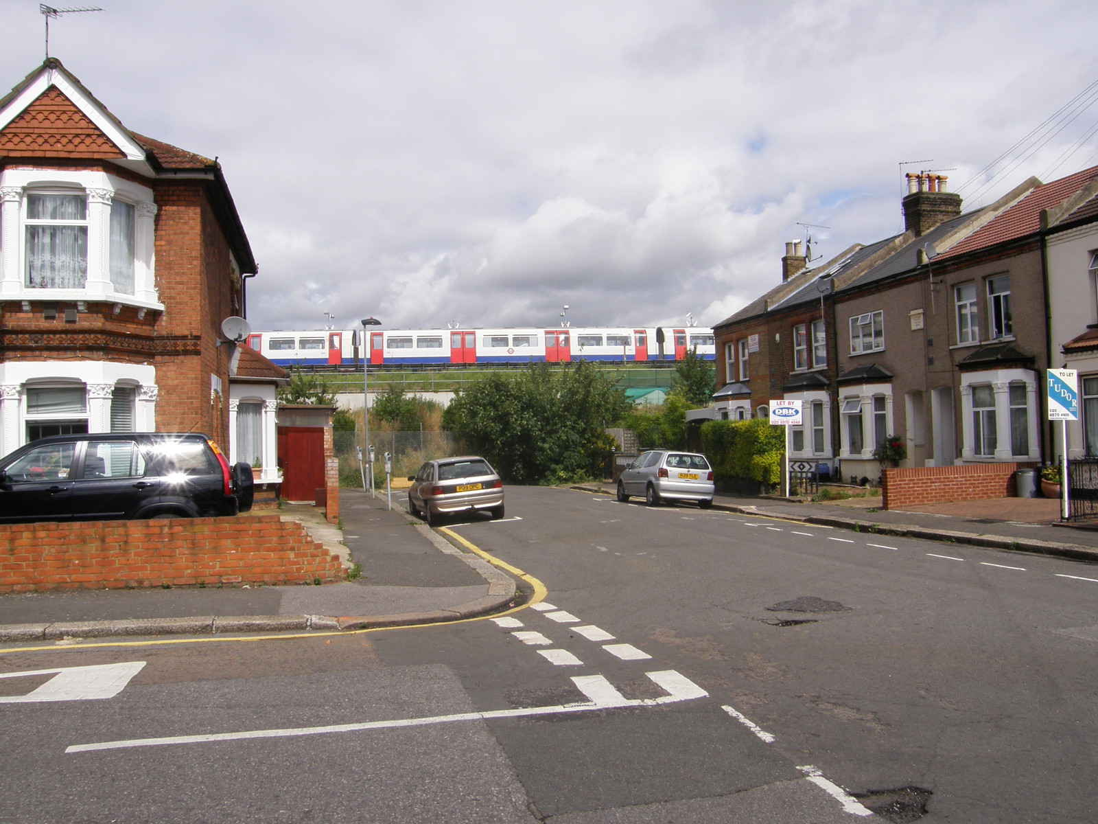 Image from Hatton Cross to Boston Manor