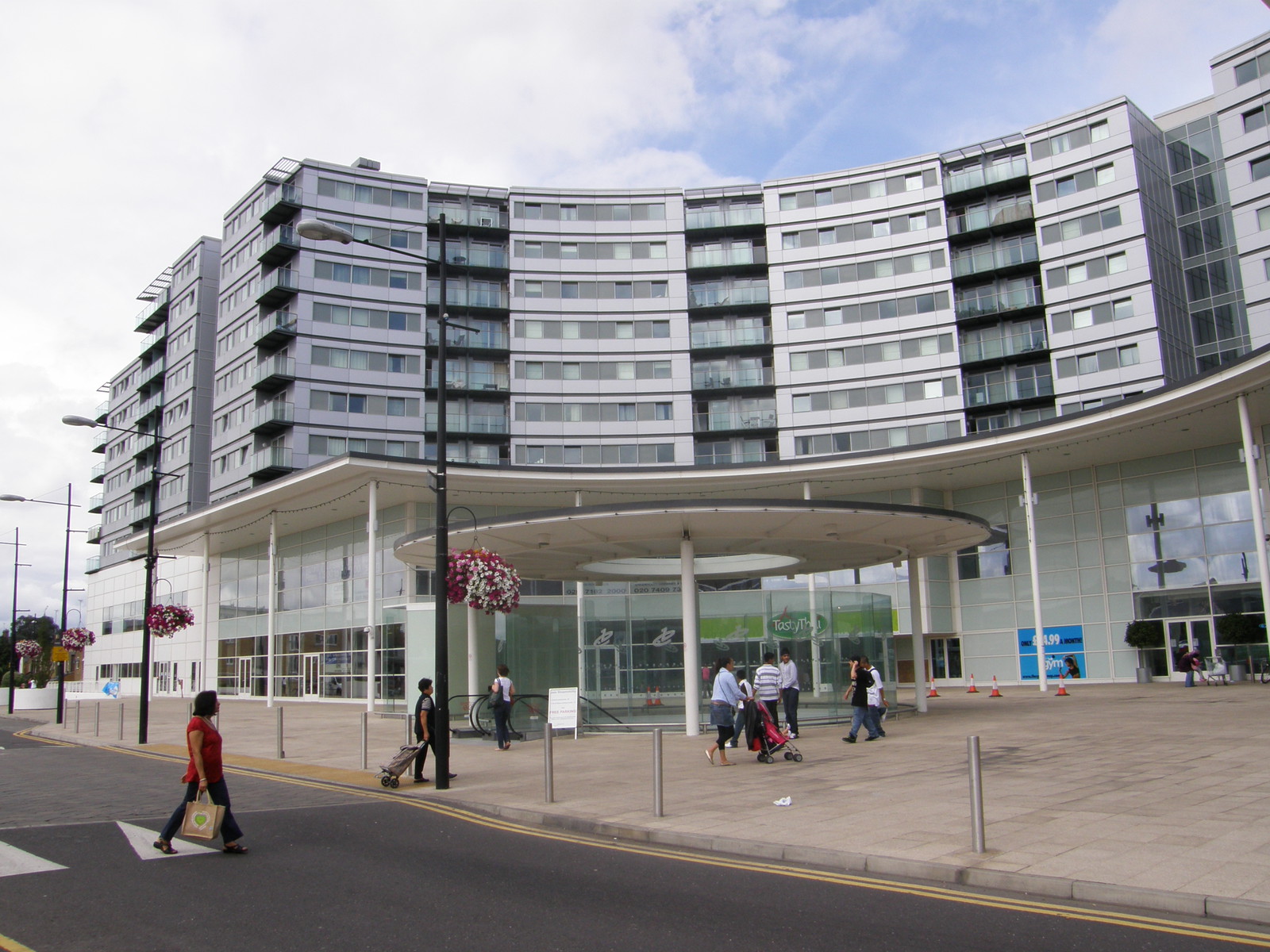Image from Hatton Cross to Boston Manor