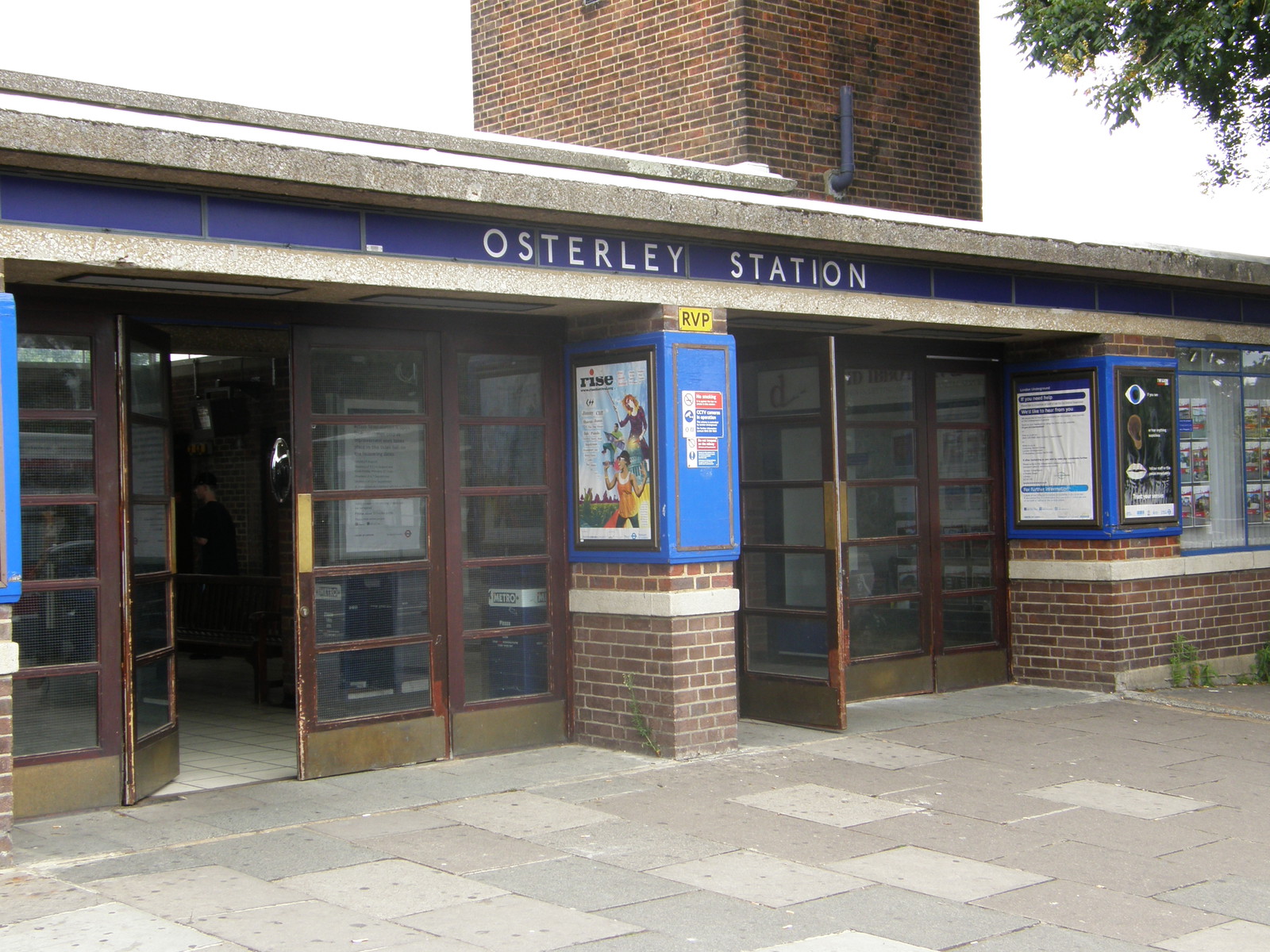 Image from Hatton Cross to Boston Manor