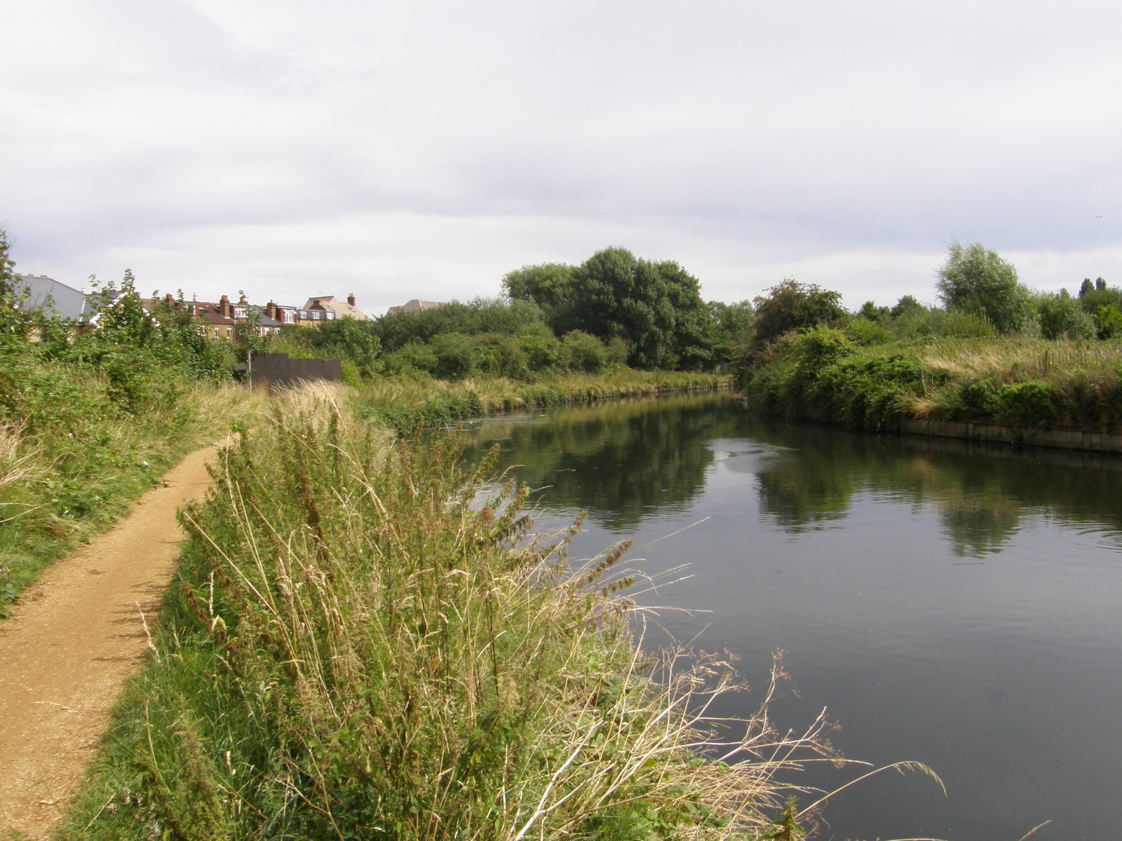 Along the Grand Union Canal