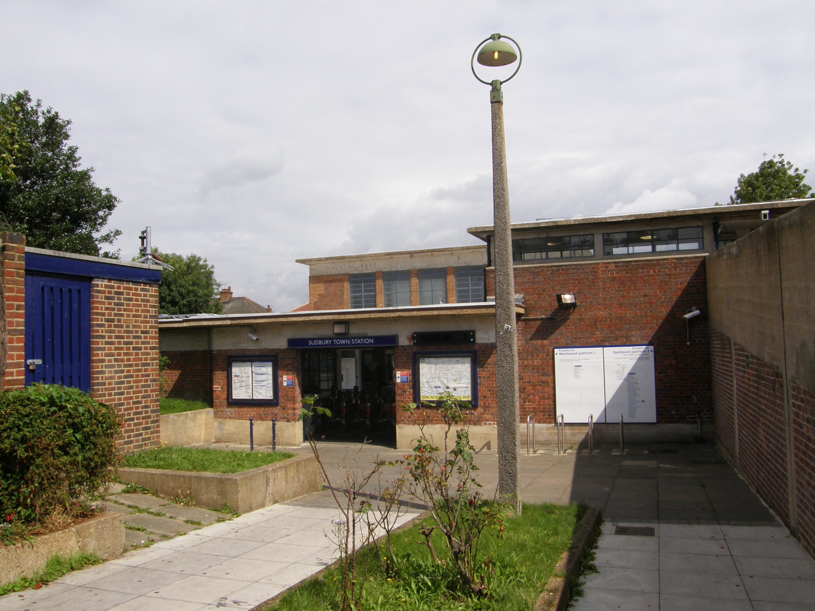 Image from Uxbridge to Acton Town