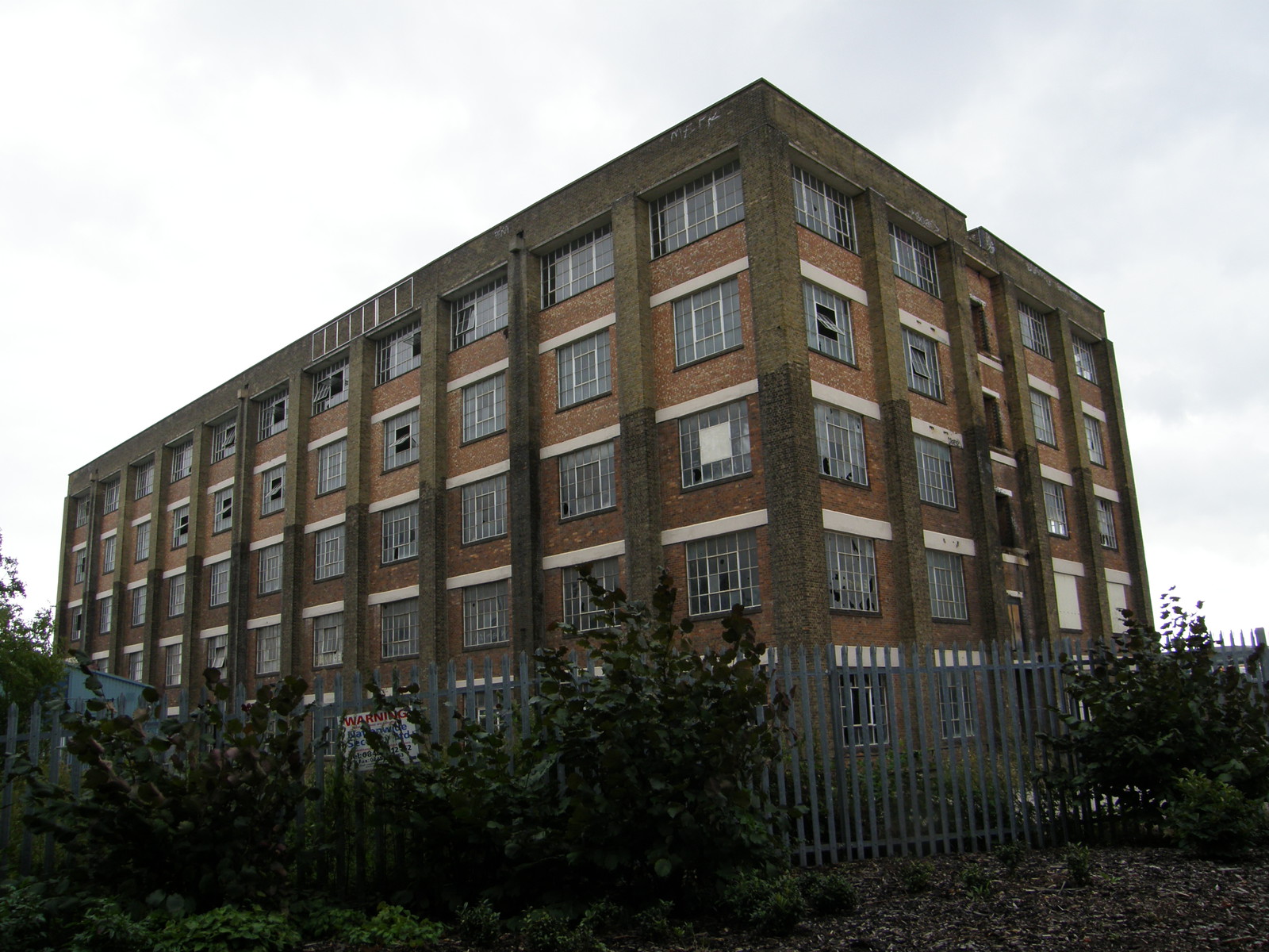 Image from Uxbridge to Acton Town