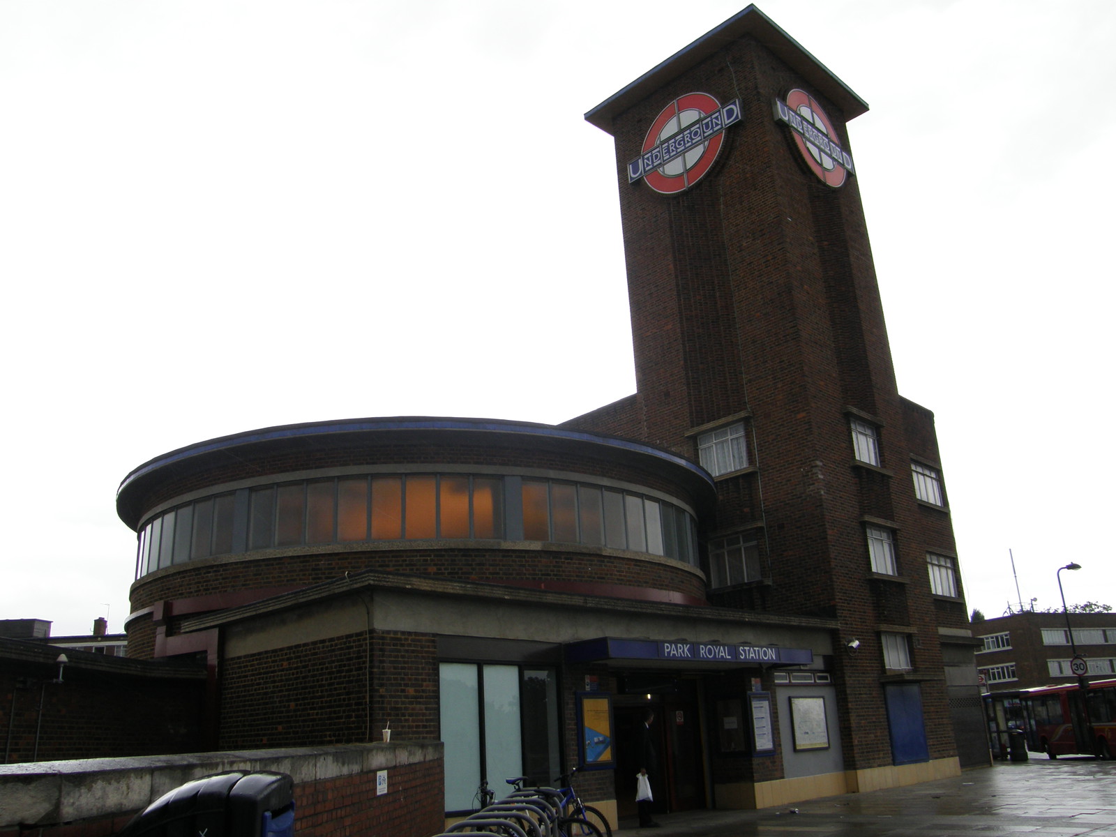 Image from Uxbridge to Acton Town