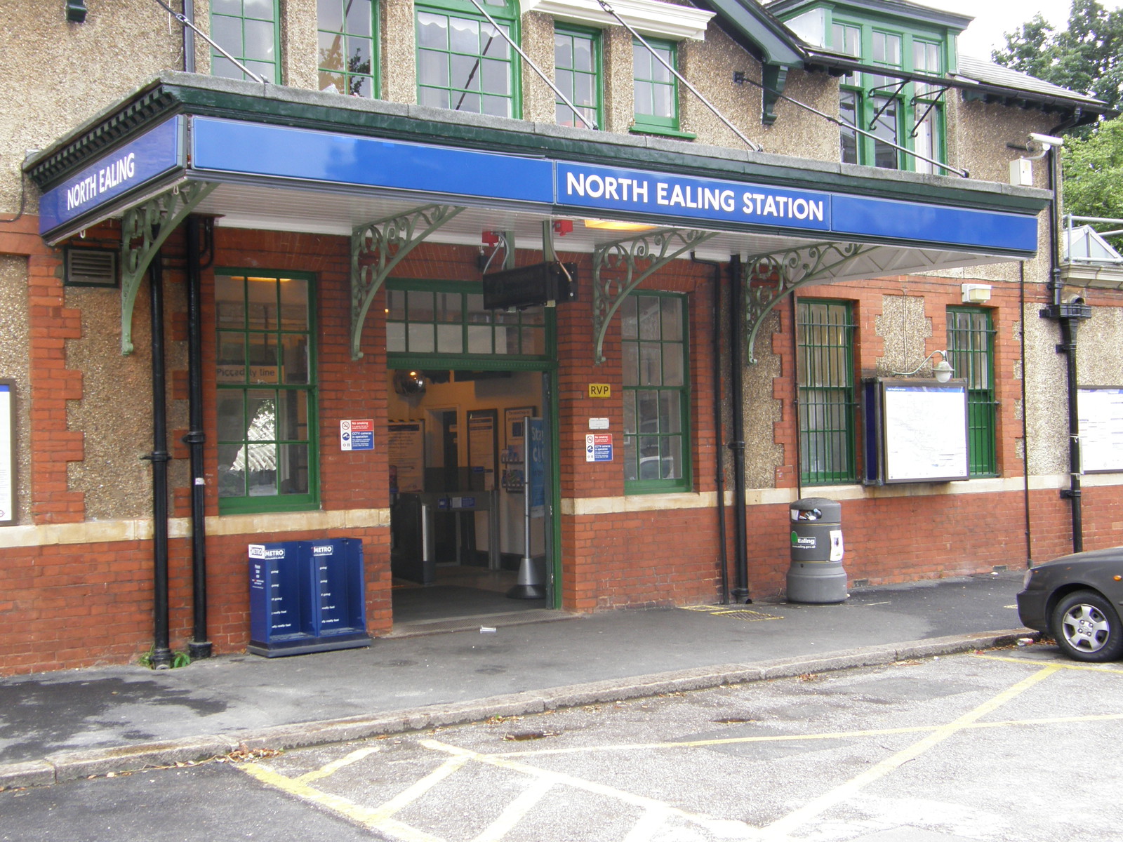 Image from Uxbridge to Acton Town